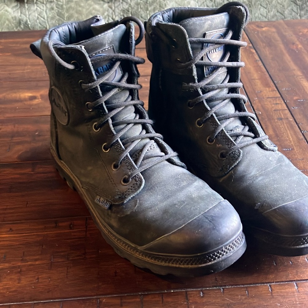 Men's Black BAD workwear boots.